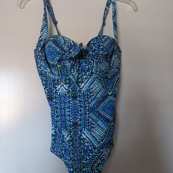 NWT Sunseeker Swimsuit - Picture 2 of 8